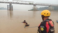 Terseret Arus Saat Mandi, Akbar Hilang di Sungai Batanghari